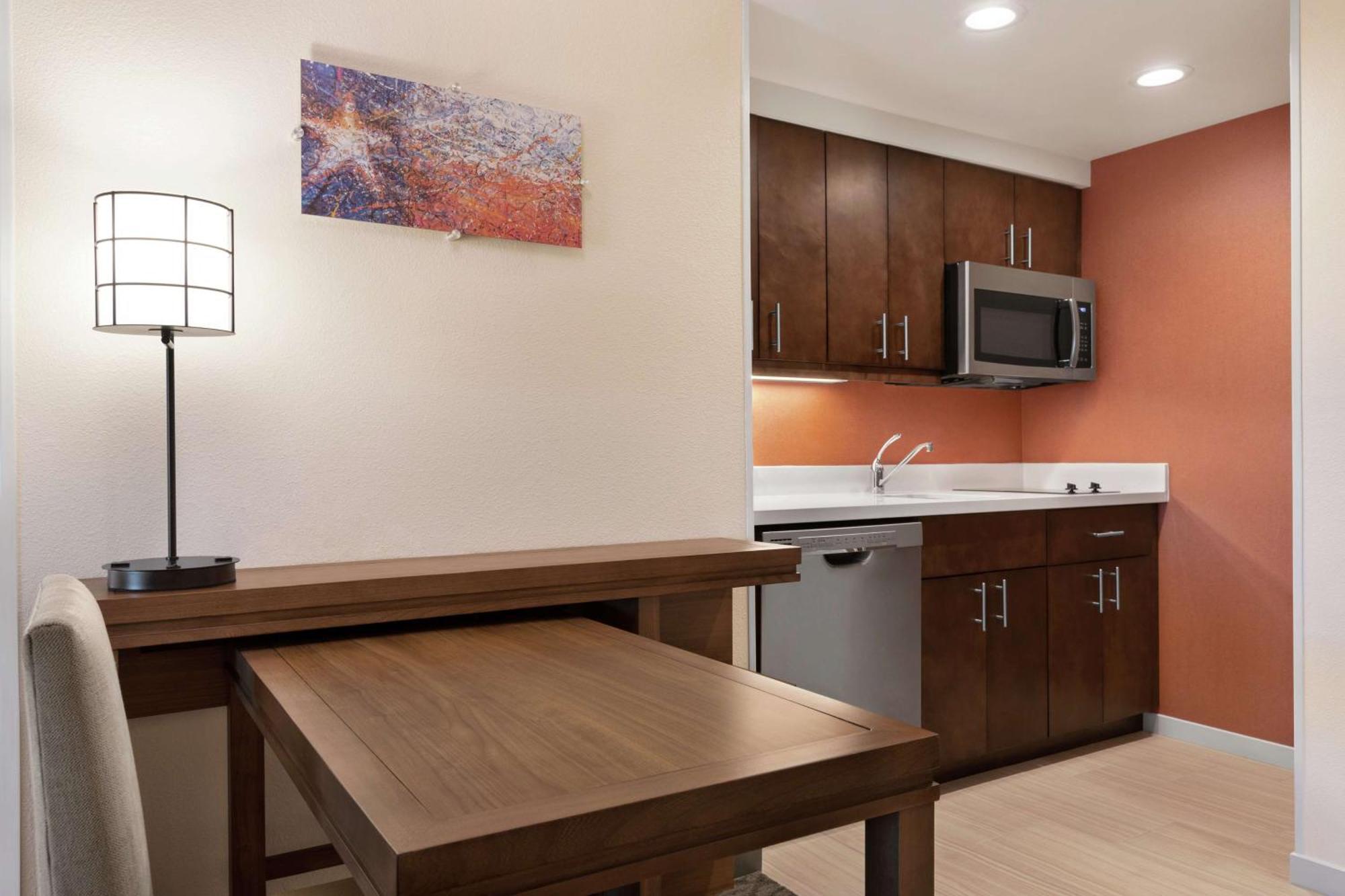 Hotel Homewood By Hilton Houston Nw At Beltway 8 3*