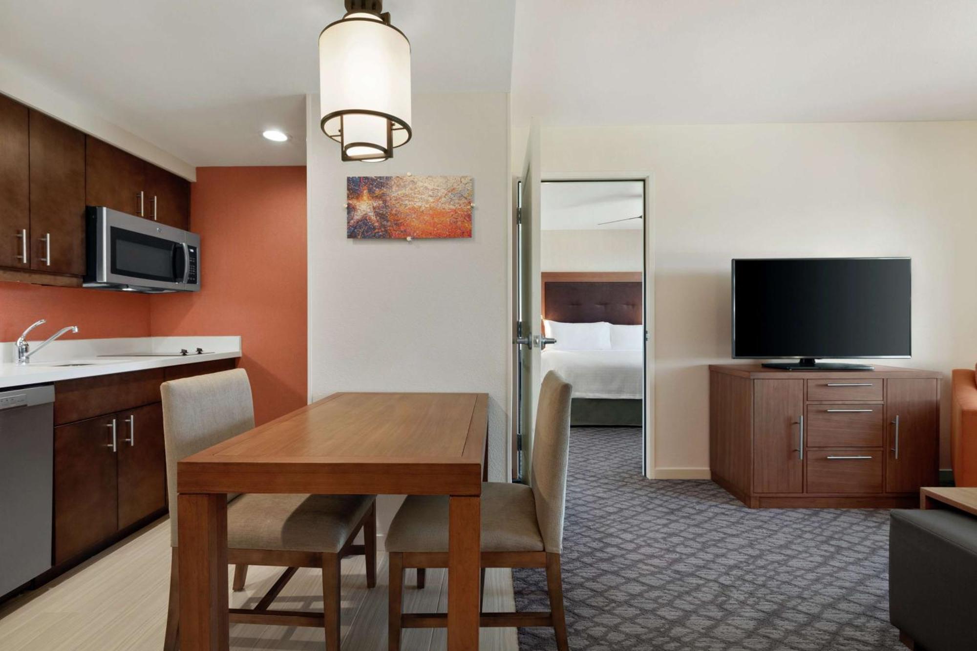 Hotel Homewood By Hilton Houston Nw At Beltway 8 Jersey Village